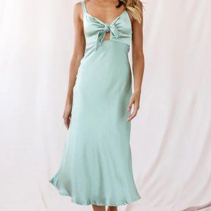 Selfie Leslie Perfect Day Satin Midi Dress Green Olive - Size Small